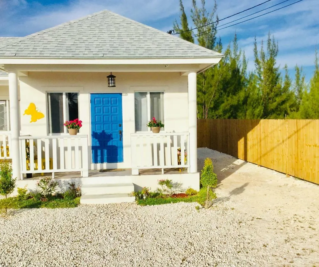The Yellow Butterfly Apartman Nassau